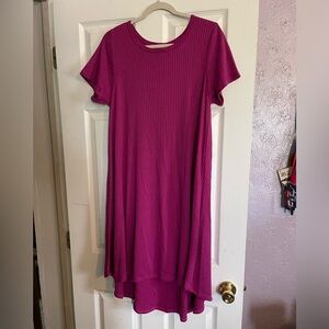 LuLaRoe Medium Carly No chest pocket